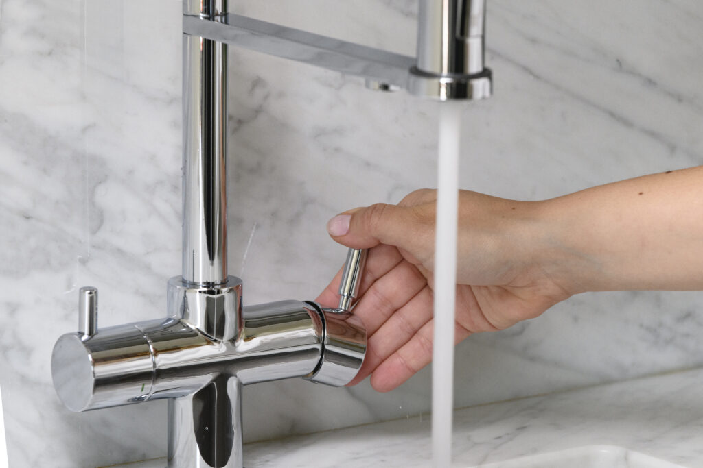 la differenza tra un depuratore d'acqua e un distributore d'acqua domestico