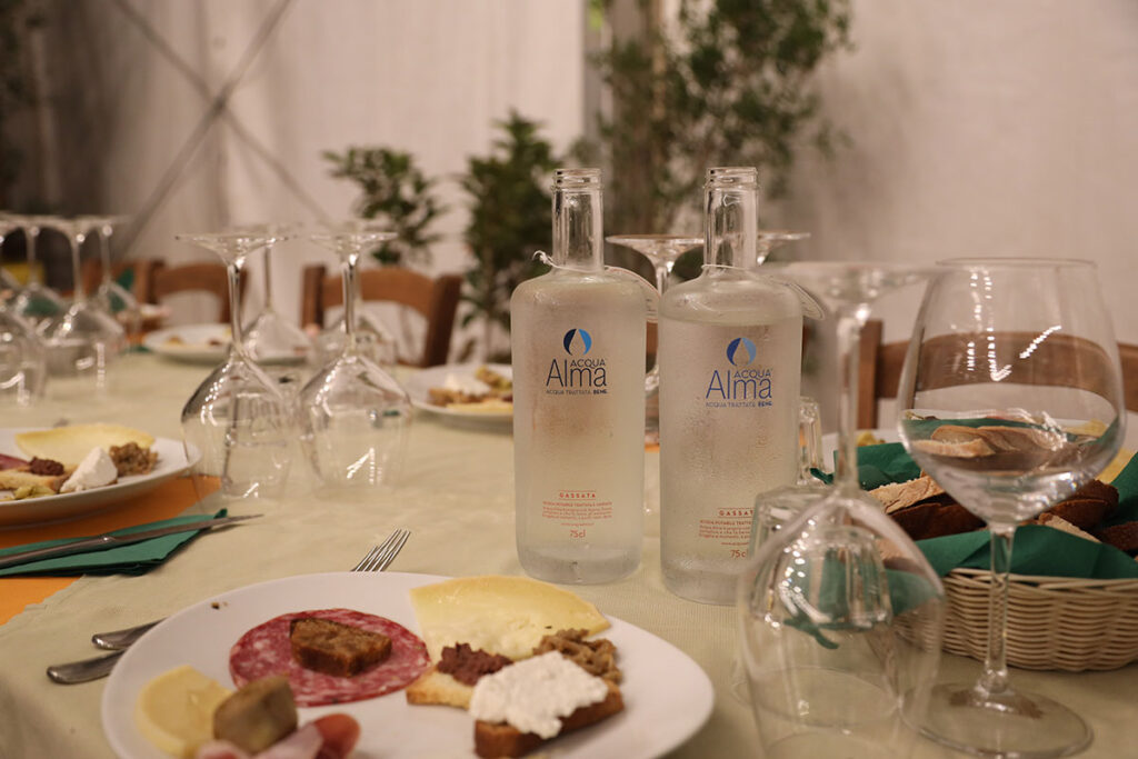 area degustazioni a festambiente 2023 con acqua alma